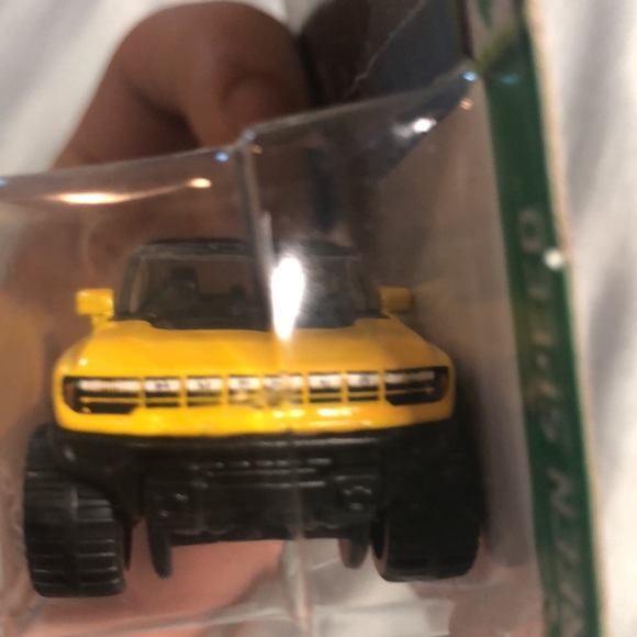 GMC hummer EV - Picture 4 of 7